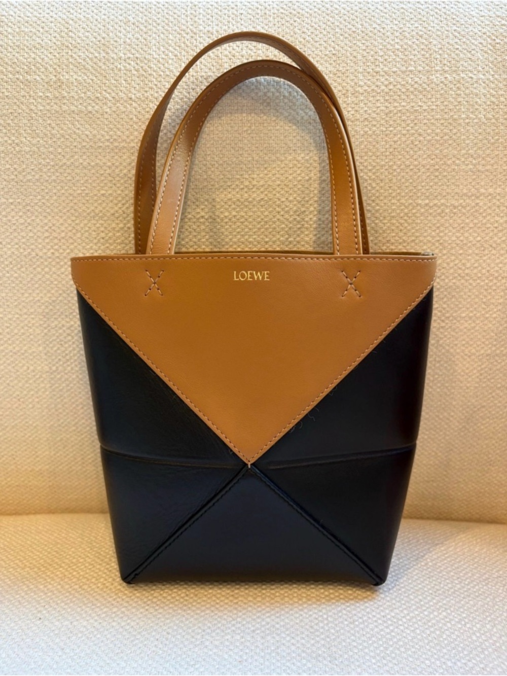 Loewe Mini Puzzle 🧩 FOLD Tote 👜 Excellent condition ‼️